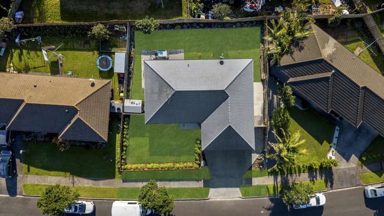 6 Frank Bunce Grove Flat Bush_24