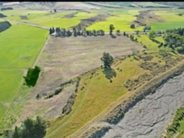 1037 Athol-Five Rivers Highway_2