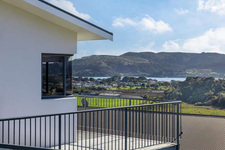 25i Violet Street Raglan_15