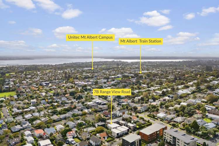 7B Range View Road Mount Albert_11