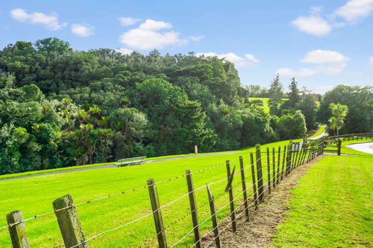 8 Kenley Heights Flat Bush_25