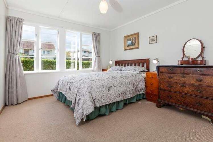 2 Gosport Place One Tree Hill_10