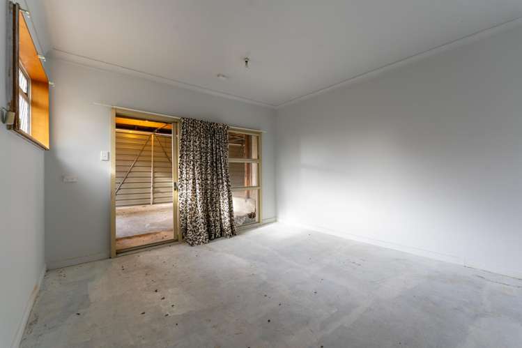 32 Usk Street Marchwiel_17