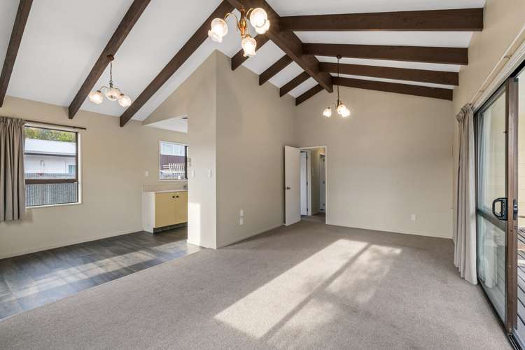 2/279 Main South Road Hornby_3