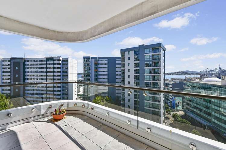 1019/41 Beach Road_0