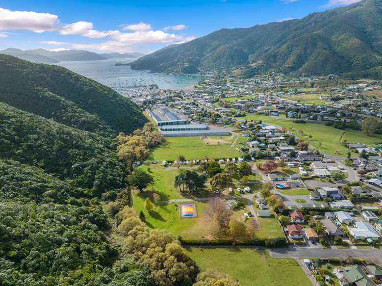 10 Beach Road Picton_24