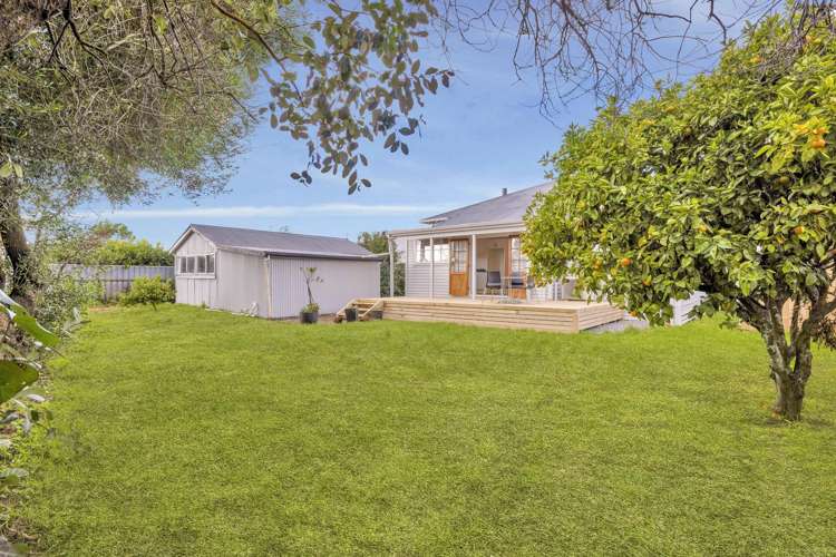 8 Garrison Street Carterton_21