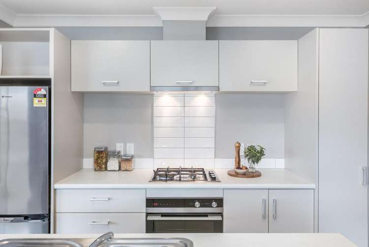 27 Moonsail Drive Whitby_5