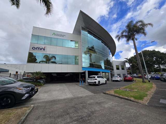 227sqm office at Pacific Rise, Mt Wellington