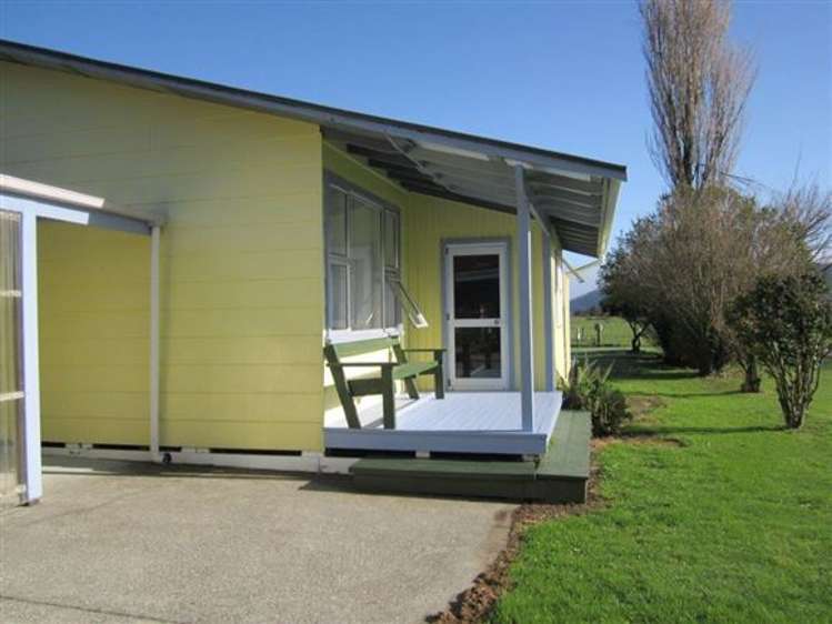 162 Robertson Road Harihari_9