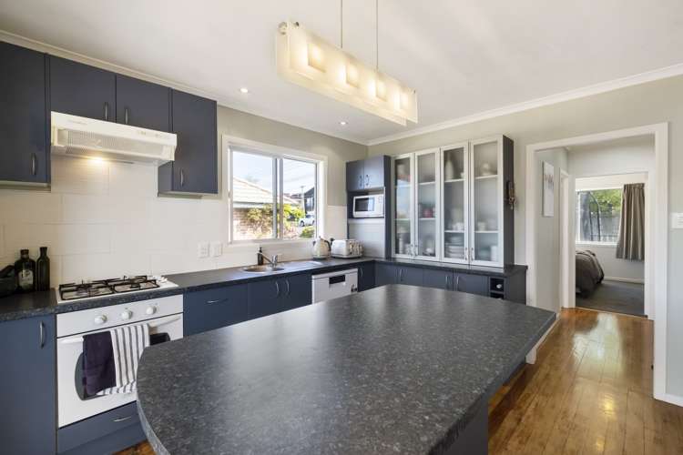 1/17 Corunna Road Milford_3