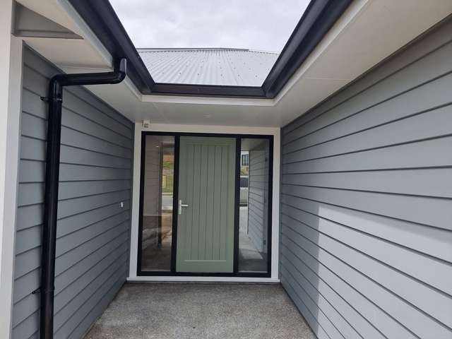 74 Hokioi Drive Kenepuru_2