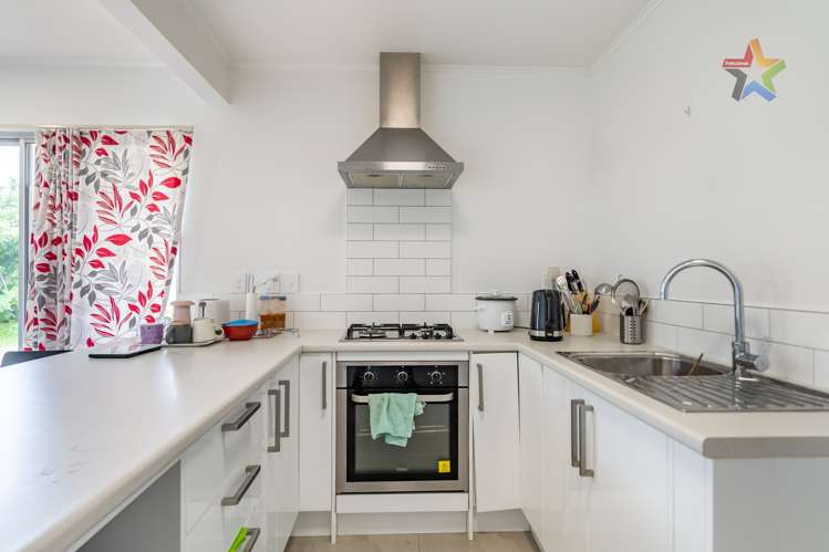 11b Foster Street Taita_17