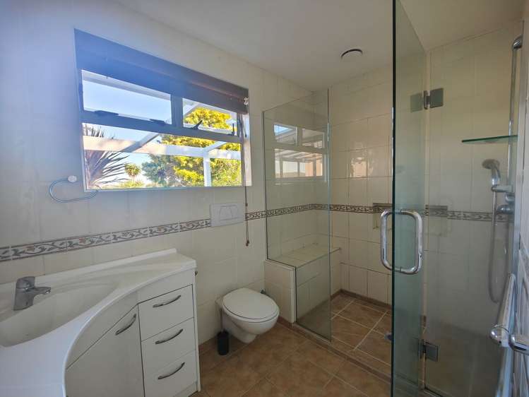 8 Revel Avenue Mount Roskill_9