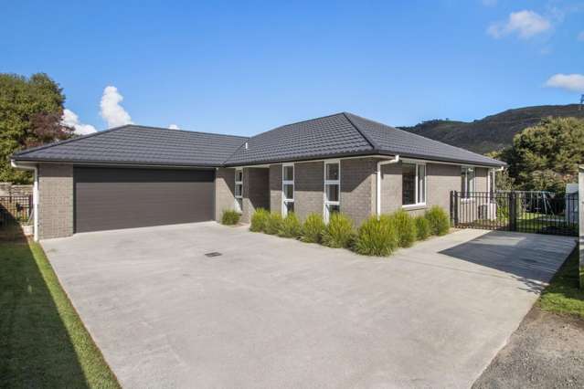 Riverside Privacy and Family Comfort