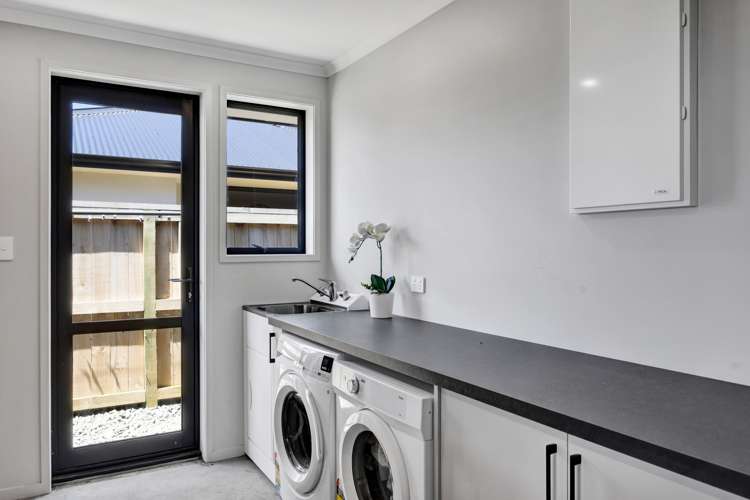 13 Hodge Park Lane Inglewood_16