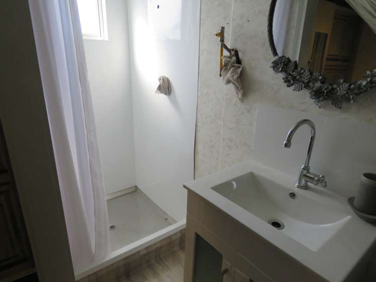 101 Wards Road Chertsey_16