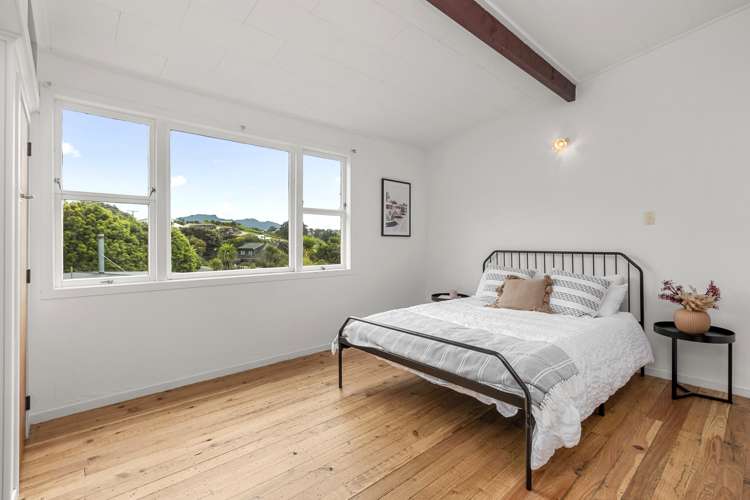 4 Violet Street Raglan_12