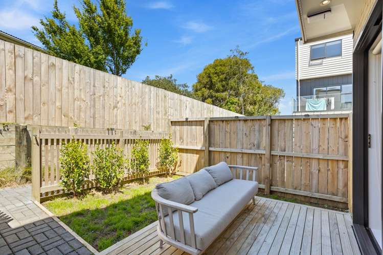 3/22 Coniston Avenue Te Atatu South_14