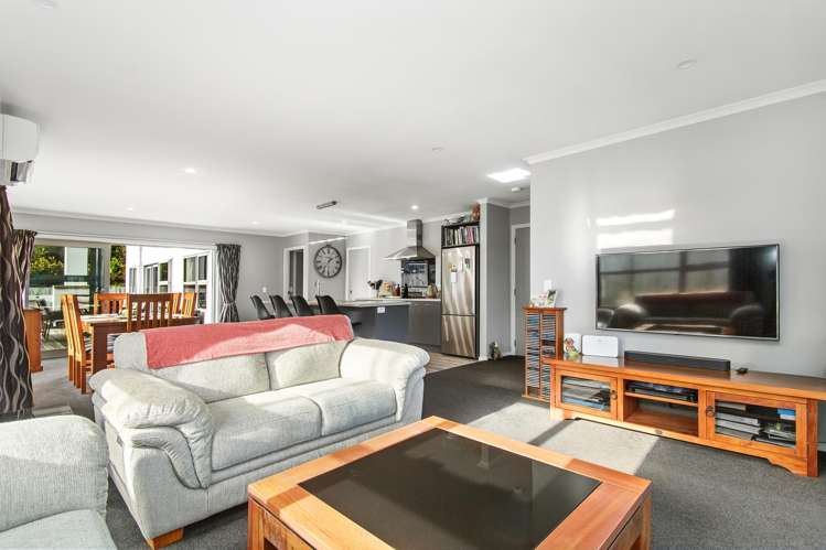 7 Barry Groucott Grove_5