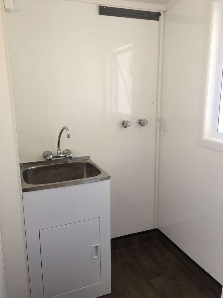 83 Royal View Road Te Atatu South_8