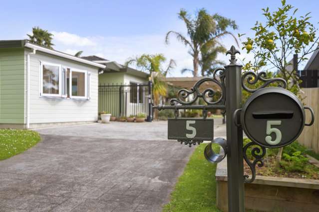 5 Tolvah Place Wattle Downs_1