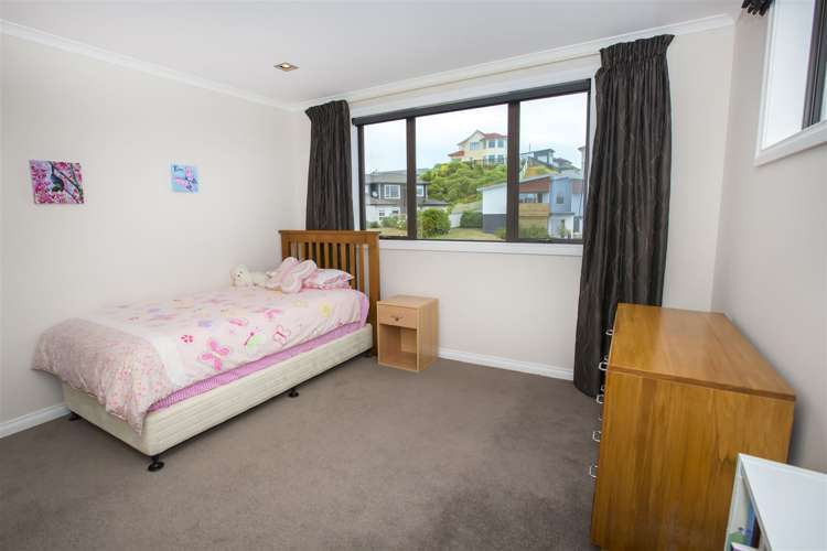 12 Aoraki Rise Aotea_14