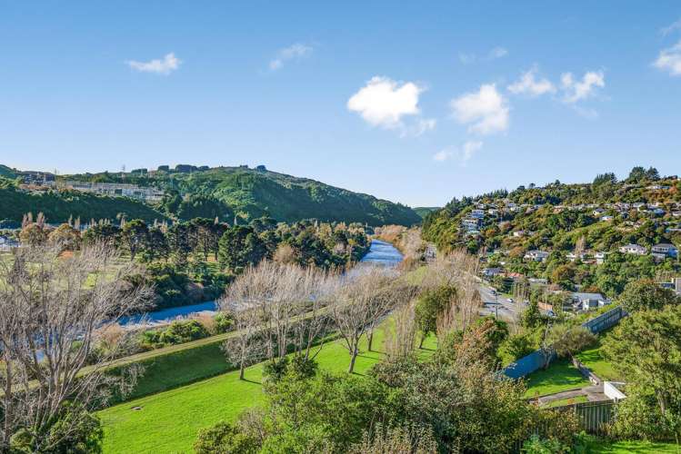 2/54 Holborn Drive Stokes Valley_2