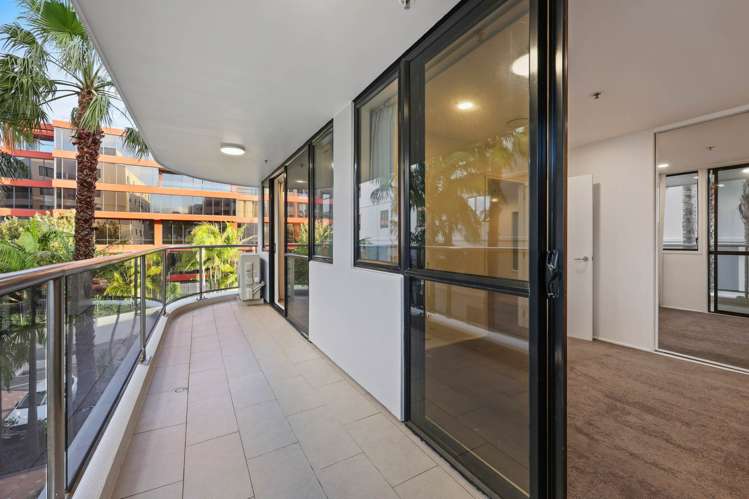 2C/171 Hurstmere Road Takapuna_10