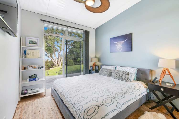 22 Pleasant Way Matakatia_15