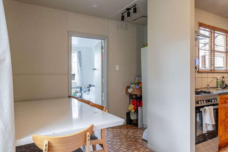 40 Andrew Avenue Roslyn_18