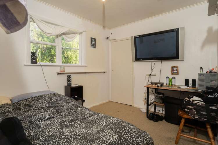 19 Bayview Road Paremata_15