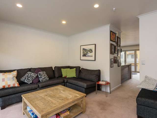 54/305 Evans Bay Parade Hataitai_4