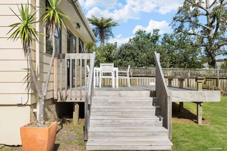 289 Royal Road Massey_6