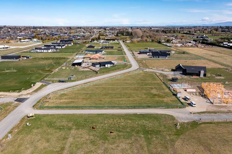 13 Meadowlands Green_5