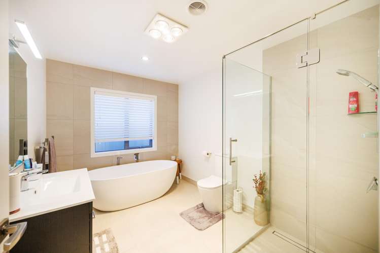 1 Kanzan Grove Feilding_13