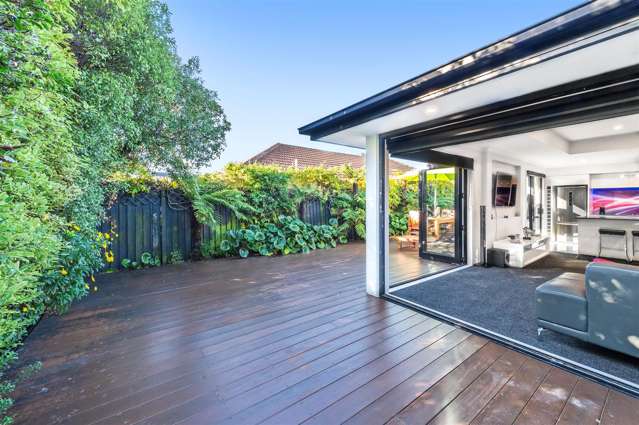 1/11 Teal Close Woolston_2