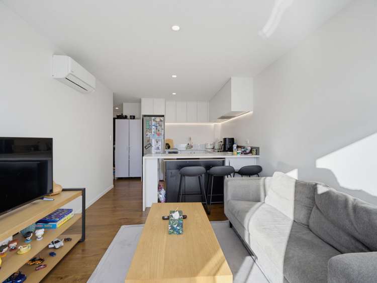 14 Te Puketoka Lane Mangere_4
