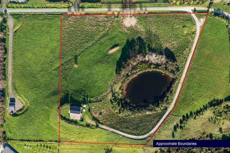 52 Lara Lane Kaiwaka_18