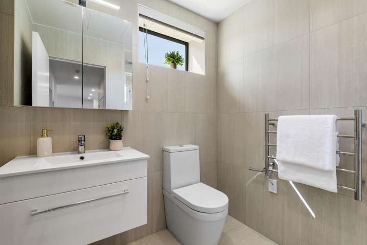 209/10 Awataha Drive Northcote_11