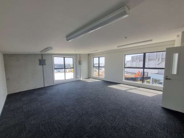 16&17/8 Laurenson Road Hobsonville_4