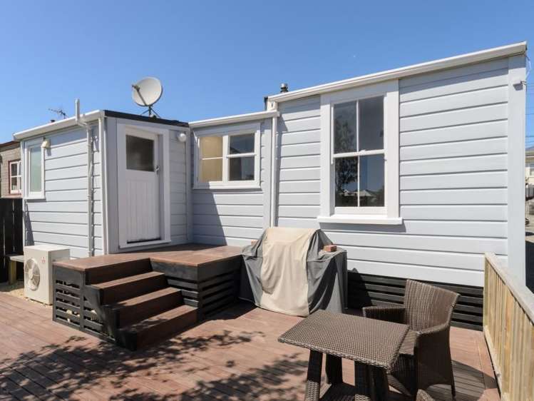 14 Luxford Street Berhampore_11