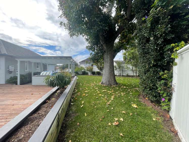 9 Tui Street Belmont_29
