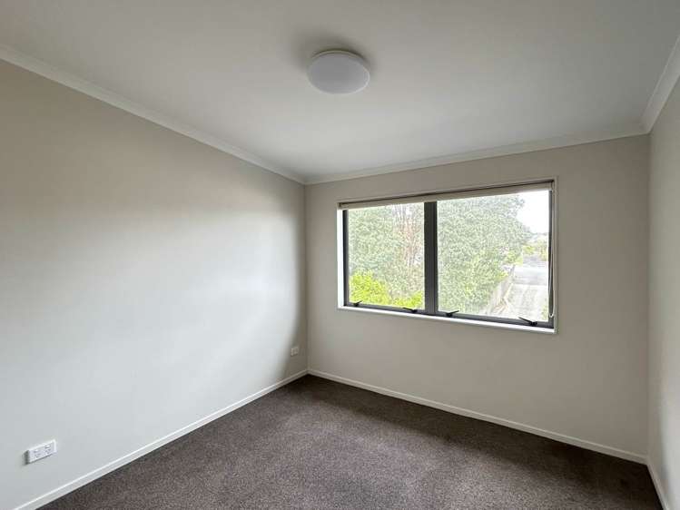 5/41B White Swan Road Mt Roskill_5