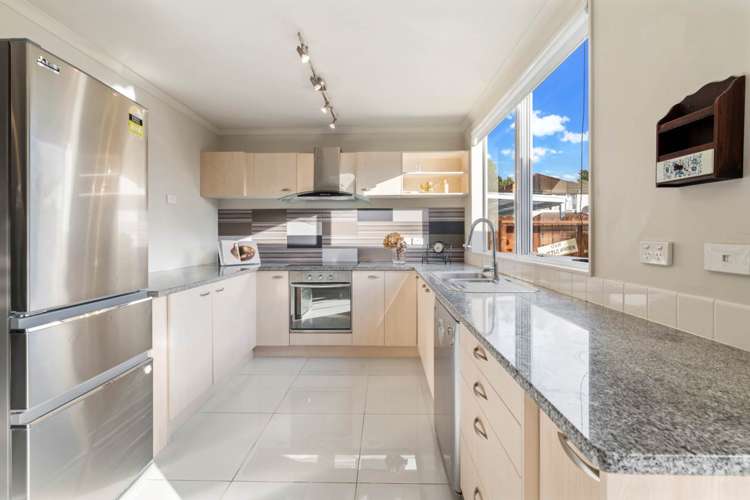 32 Bruce Pulman Drive Takanini_19