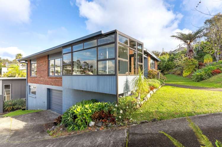 1/4 Elizabeth Place Mairangi Bay_10
