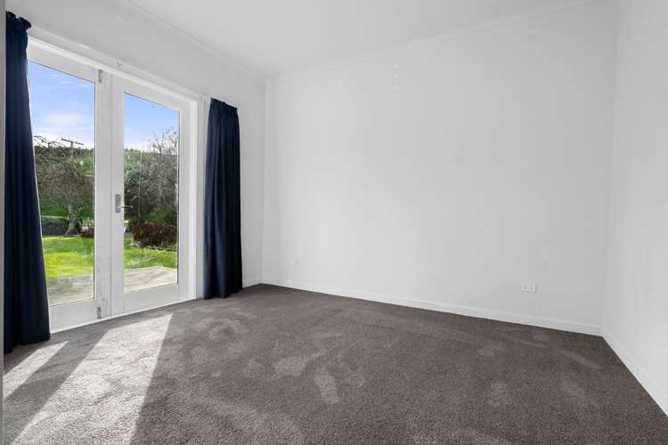 2989 Lake Ferry Road Pirinoa_14