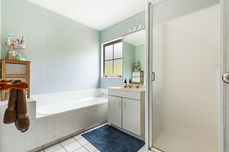 72 Garton Drive Massey_10