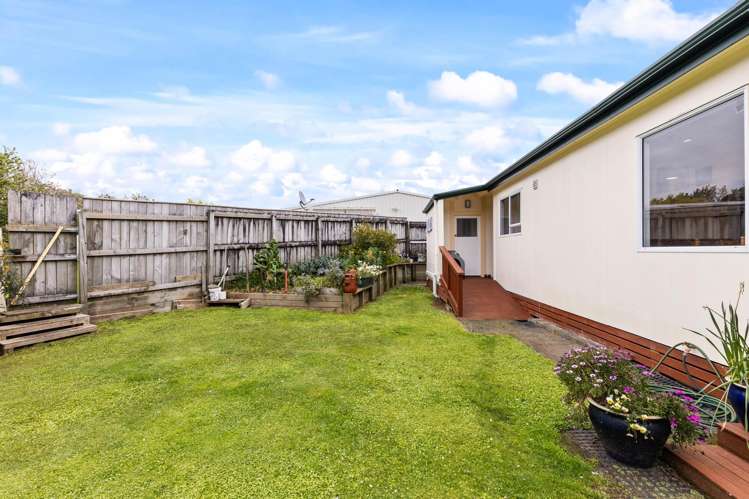 20B Calgher Avenue Waitara_23