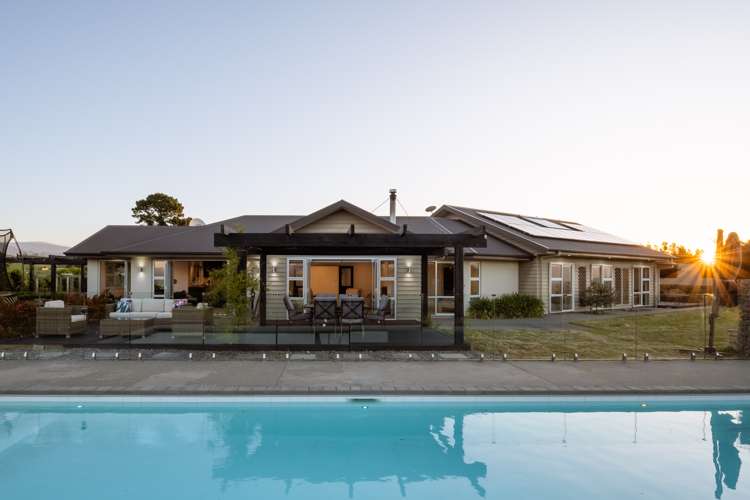 486 Delta Lake Heights Renwick_26